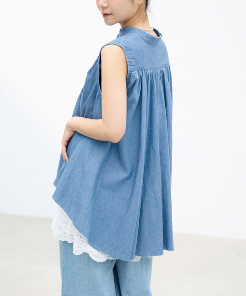 IENA(イエナ)の「AAYUSHI/アユーシ デニムピンタックブラウス SGN070150(シャツ/ブラウス・レディース・ブルー系その他・FREE)」の9枚目の写真