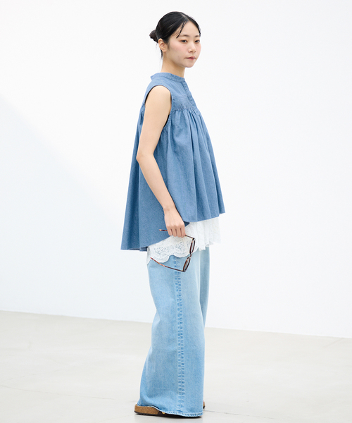 IENA(イエナ)の「AAYUSHI/アユーシ デニムピンタックブラウス SGN070150(シャツ/ブラウス・レディース・ブルー系その他・FREE)」の14枚目の写真