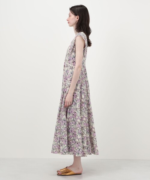 TOMORROWLAND （トゥモローランド）の「【別注】MARIHA Flower Poem 夏の月のドレス（ワンピース・レディース・ラベンダー・36）」の3枚目の写真