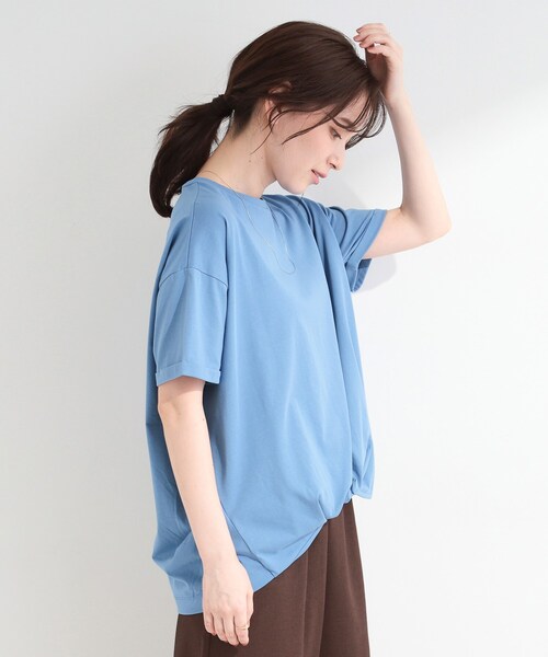 SHOO・LA・RUE（シューラルー）の「【ひんやり/洗濯機可/S-LL】インしてる風 フロントタックデザインTシャツ（Tシャツ/カットソー・レディース・ライトベージュ/ホワイト系5/ピンク系/カーキ/ブルー/ブラック・01/02/04/03）」の19枚目の写真