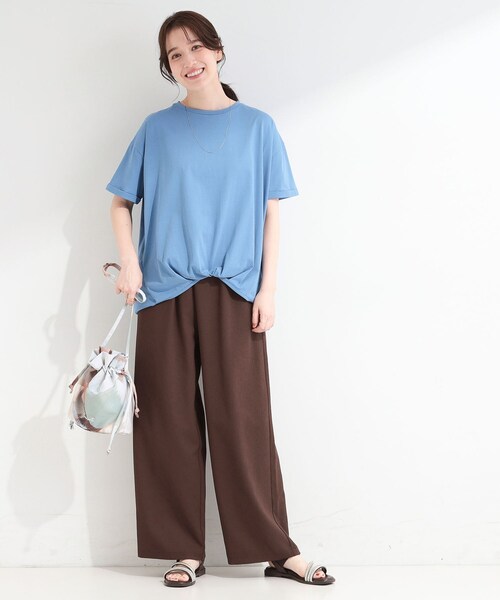SHOO・LA・RUE（シューラルー）の「【ひんやり/洗濯機可/S-LL】インしてる風 フロントタックデザインTシャツ（Tシャツ/カットソー・レディース・ライトベージュ/ホワイト系5/ピンク系/カーキ/ブルー/ブラック・01/02/04/03）」の18枚目の写真