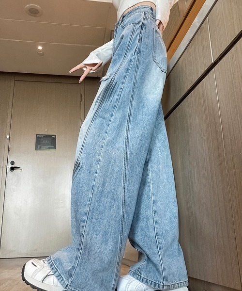 AMAJI(アマジ)の「ダメージ加工 デニム ワイドストレート ロングパンツ(デニムパンツ・レディース・ライトブルー/ブルー・X-LARGE/LARGE/MEDIUM/SMALL)」の10枚目の写真