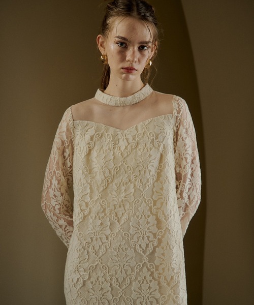 LE'RURE(リルアー)の「Midi scallop lace dress(ワンピース・レディース・アイボリー/ベージュ/ブラック・TALL/MEDIUM/SMALL)」の4枚目の写真