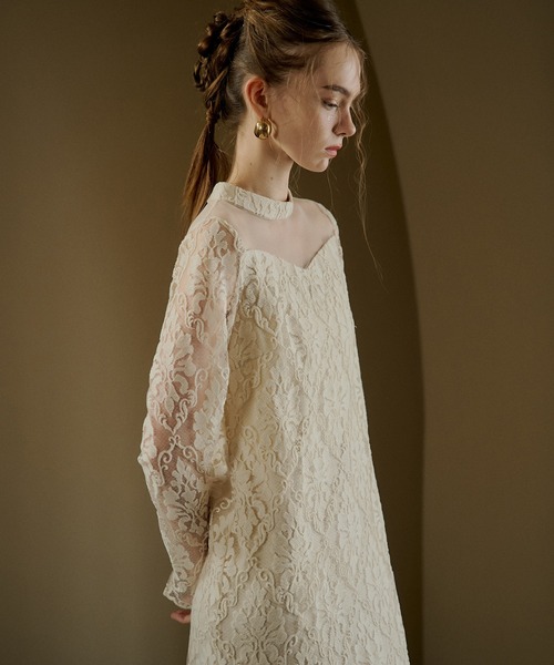 LE'RURE(リルアー)の「Midi scallop lace dress(ワンピース・レディース・アイボリー/ベージュ/ブラック・TALL/MEDIUM/SMALL)」の5枚目の写真