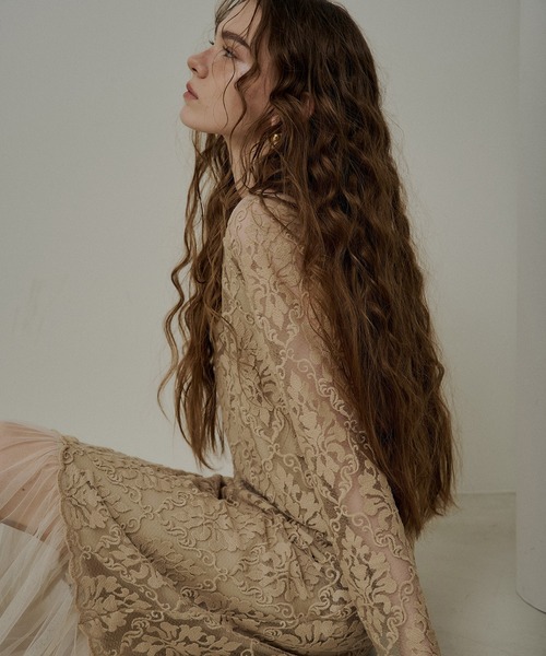 LE'RURE(リルアー)の「Midi scallop lace dress(ワンピース・レディース・アイボリー/ベージュ/ブラック・TALL/MEDIUM/SMALL)」の19枚目の写真