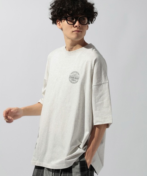 Fishs Eddy（フィッシュエディ）の「【FISHS EDDY(フィッシュエディ)】マーケットTシャツ【UNISEX】（Tシャツ/カットソー・レディース・ネイビー/オフホワイト/クリーム/ライトグレー・LARGE/MEDIUM）」の13枚目の写真