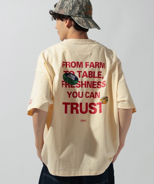 Fishs Eddy（フィッシュエディ）の「【FISHS EDDY(フィッシュエディ)】マーケットTシャツ【UNISEX】（Tシャツ/カットソー・レディース・ネイビー/オフホワイト/クリーム/ライトグレー・LARGE/MEDIUM）」の19枚目の写真
