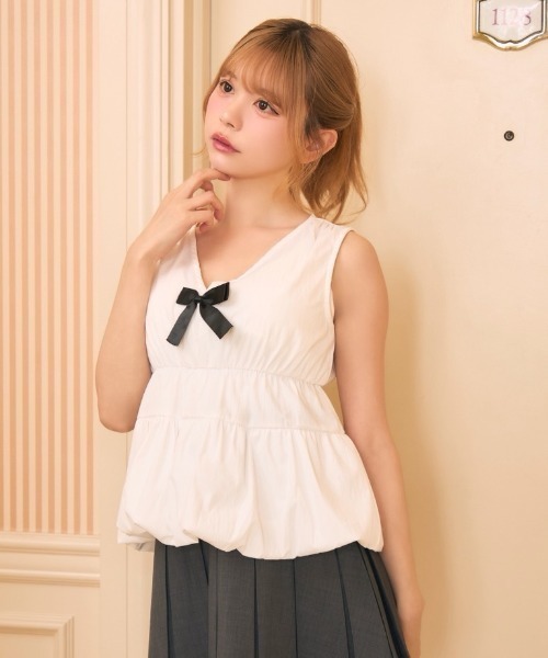 TITTY&CO.（ティティーアンドコー）の「フロントリボンスリーブレストップス（ワンピース・レディース・ブラック/アイボリー/ホワイト・FREE）」の17枚目の写真