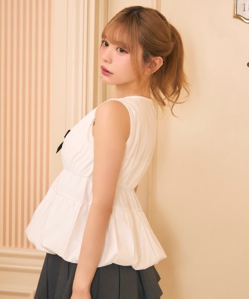 TITTY&CO.（ティティーアンドコー）の「フロントリボンスリーブレストップス（ワンピース・レディース・ブラック/アイボリー/ホワイト・FREE）」の18枚目の写真