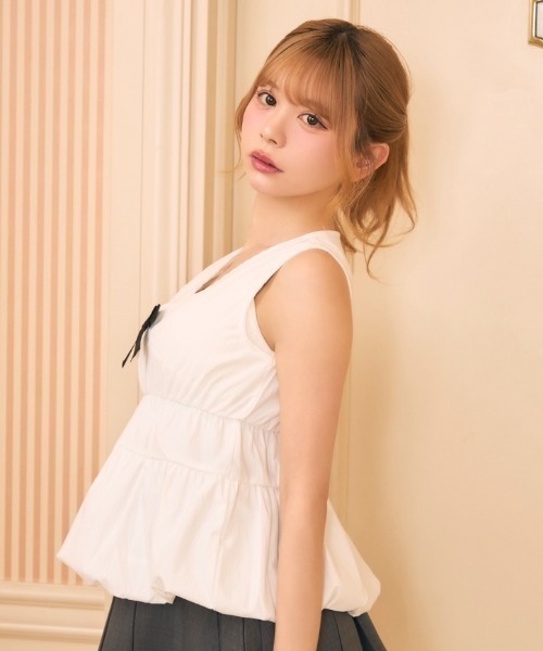 TITTY&CO.（ティティーアンドコー）の「フロントリボンスリーブレストップス（ワンピース・レディース・ブラック/アイボリー/ホワイト・FREE）」の20枚目の写真