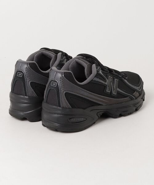NEW BALANCE(ニューバランス)の「740(スニーカー・メンズ・ブラック・23.5cm/23.0cm/22.5cm/22.0cm/28.5cm/28.0cm/27.5cm/27.0cm/26.5cm/26.0cm/25.5cm/25.0cm/24.5cm/24.0cm/30.0cm/29.0cm)」の4枚目の写真