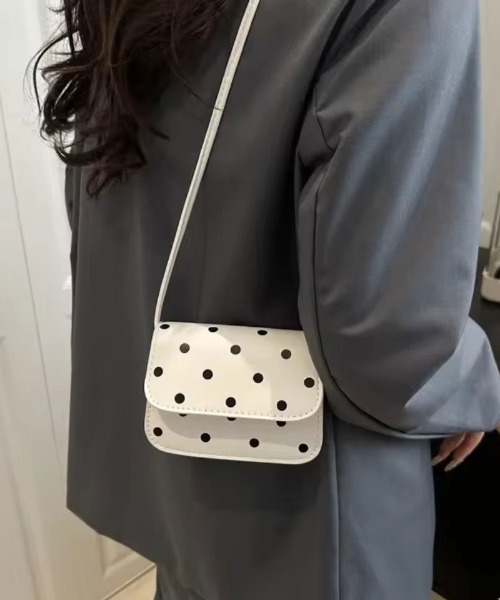 ammy.(エイミードット)の「【 ammy. / エイミードット 】 クラシック ドット フラップ ミニ ショルダーバッグ(ショルダーバッグ・レディース・ホワイト/ブラック/ベビーピンク/レッド・FREE)」の12枚目の写真