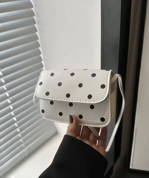 ammy.(エイミードット)の「【 ammy. / エイミードット 】 クラシック ドット フラップ ミニ ショルダーバッグ(ショルダーバッグ・レディース・ホワイト/ブラック/ベビーピンク/レッド・FREE)」の8枚目の写真