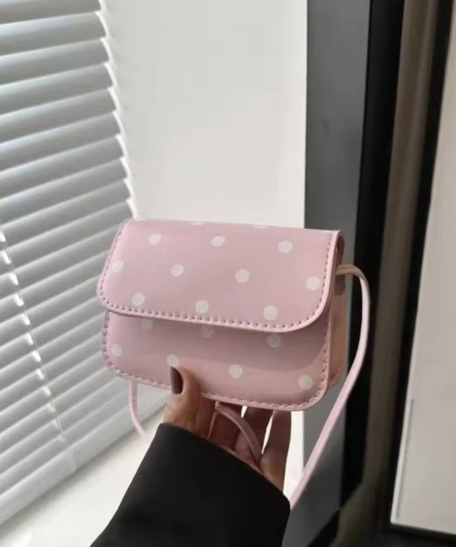 ammy.(エイミードット)の「【 ammy. / エイミードット 】 クラシック ドット フラップ ミニ ショルダーバッグ(ショルダーバッグ・レディース・ホワイト/ブラック/ベビーピンク/レッド・FREE)」の6枚目の写真
