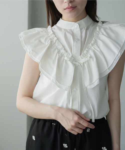 mili an deni（ミリアンデニ）の「チェストフリルノースリーブブブラウス（シャツ/ブラウス・レディース・オフホワイト/ブラック・M）」の16枚目の写真