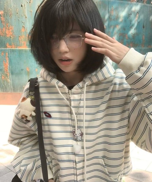 AsheKsha(アシクシャ)の「ストライプのフード付きジップアップスウェットシャツ(パーカー・レディース・ベージュ・M)」の6枚目の写真
