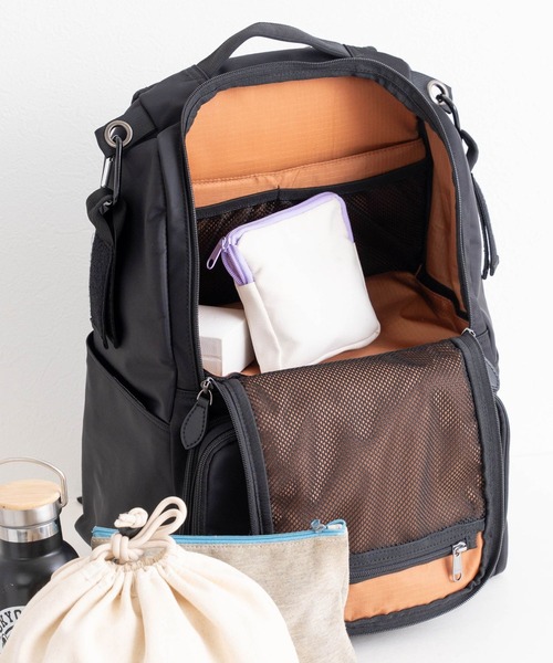 SweetMommy(スウィートマミー)の「無重力AGS 2層式マザーズリュック28L 2フロア ビッグサイズ(マザーズバッグ・レディース・ブラック/アイボリー・FREE)」の10枚目の写真