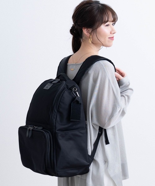 SweetMommy(スウィートマミー)の「無重力AGS 2層式マザーズリュック28L 2フロア ビッグサイズ(マザーズバッグ・レディース・ブラック/アイボリー・FREE)」の3枚目の写真