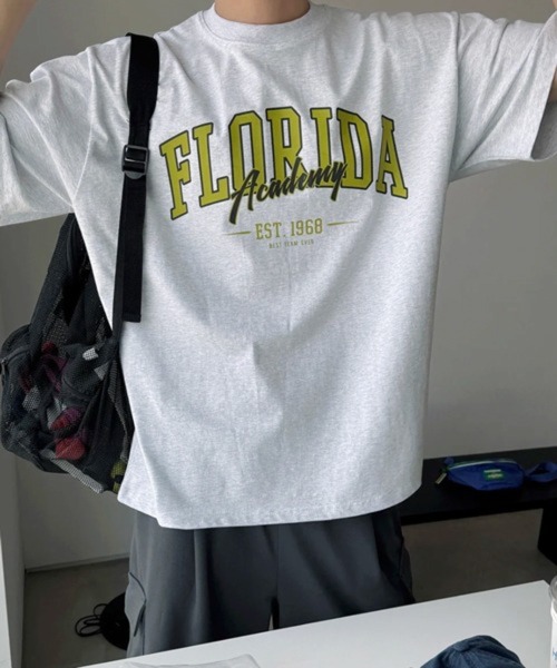 NOWLE（ノウル）の「【NOWLE】FLORIDA アーチロゴ カレッジプリント 半袖 Tシャツ / レイヤードロゴ（Tシャツ/カットソー・メンズ・アッシュ・X-LARGE/LARGE/MEDIUM）」の6枚目の写真