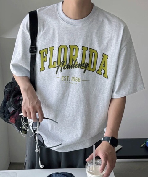 NOWLE（ノウル）の「【NOWLE】FLORIDA アーチロゴ カレッジプリント 半袖 Tシャツ / レイヤードロゴ（Tシャツ/カットソー・メンズ・アッシュ・X-LARGE/LARGE/MEDIUM）」の7枚目の写真