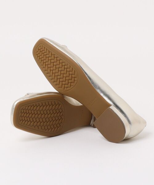 COLE HAAN(コールハーン)の「ゴートゥー ベルレー ホースビット バレエ womens(バレエシューズ・レディース・ゴールド・5/5.5/6/6.5/7/7.5/8/8.5)」の8枚目の写真