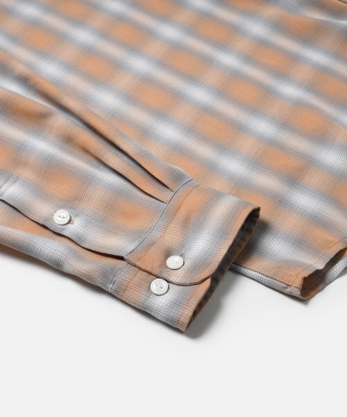 FRIZMWORKS(フリズムワークス)の「OMBRE CHECK RELAXED SHIRT _ SALMON(シャツ/ブラウス・メンズ・その他・LARGE/MEDIUM)」の6枚目の写真
