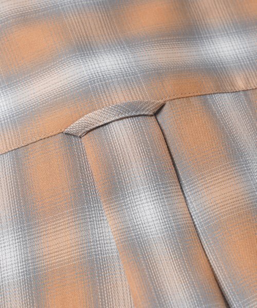 FRIZMWORKS(フリズムワークス)の「OMBRE CHECK RELAXED SHIRT _ SALMON(シャツ/ブラウス・メンズ・その他・LARGE/MEDIUM)」の8枚目の写真