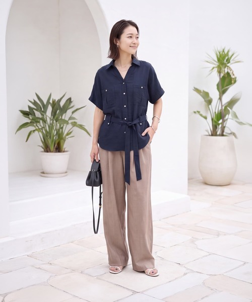 STYLE DELI（スタイルデリ）の「【LUXE】ウエストマークシワ加工シャツジャケット（シャツ/ブラウス・レディース・ホワイト/ネイビー/カーキ・FREE）」の4枚目の写真