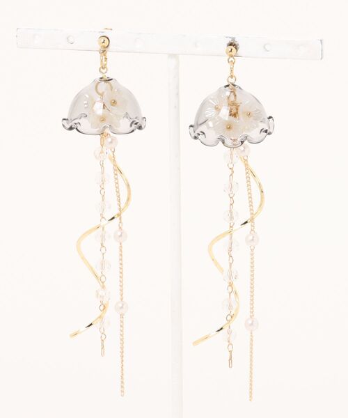 tone(トーン)の「【charme by pimo 】クラゲ ゴールド 花 サージカルステンレスピアス(MA)(ピアス(両耳用)・レディース・ブラック/ブルー/マスタード/イエロー/ライトグリーン/グリーン/ピンク/クリア・FREE)」の1枚目の写真