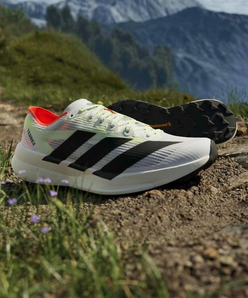 adidas(アディダス)の「テレックス アグラヴィック スピード 2 トレイルランニング / Terrex Agravic Speed 2 Trail Running / アディダス adidas(スニーカー・メンズ・ホワイト・30.0cm/29.5cm/29.0cm/28.5cm/28.0cm/27.5cm/27.0cm/26.5cm/26.0cm/25.5cm/25.0cm/24.5cm/24.0cm/23.5cm/23.0cm)」の4枚目の写真