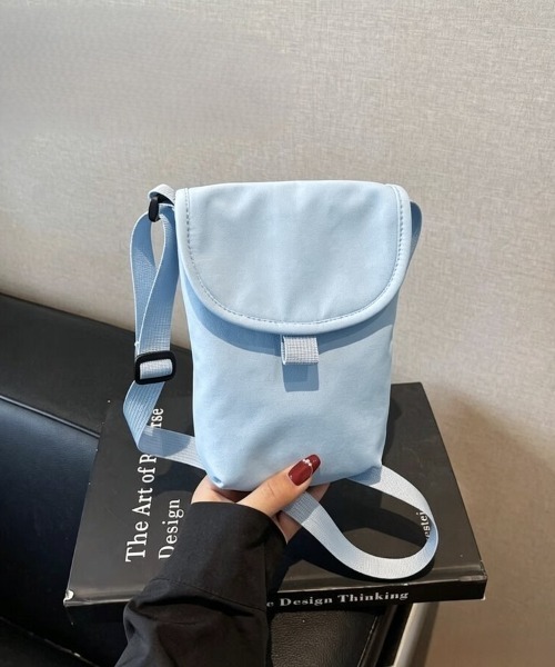 Beststore(ベストストア)の「シンプル&機能的!ミニショルダーバッグ(ショルダーバッグ・レディース・ベージュ/レッド/イエロー/グリーン/ブルー/ブラック/ホワイト・FREE)」の6枚目の写真