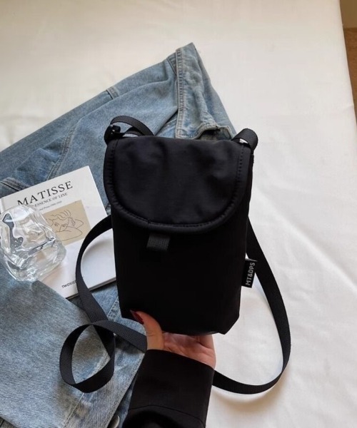 Beststore(ベストストア)の「シンプル&機能的!ミニショルダーバッグ(ショルダーバッグ・レディース・ベージュ/レッド/イエロー/グリーン/ブルー/ブラック/ホワイト・FREE)」の3枚目の写真