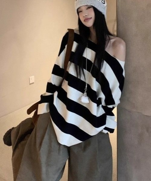 CHEER(チアー)の「【2WAYニット】太ボーダー ボートネック&オフショル ルーズニット(ニット/セーター・レディース・ブラック・FREE)」の12枚目の写真