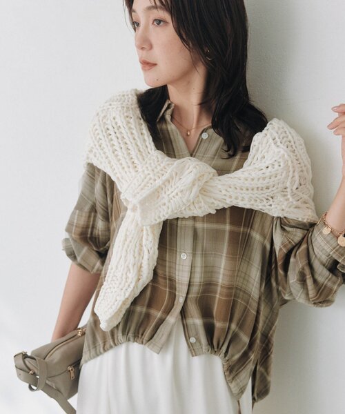 RIVE DROITE(リヴドロワ)の「ドレーピーチェックドロストシャツ(秋服/オンブレチェック)(シャツ/ブラウス・レディース・ベージュ/ブラック/ブラウン・FREE)」の3枚目の写真