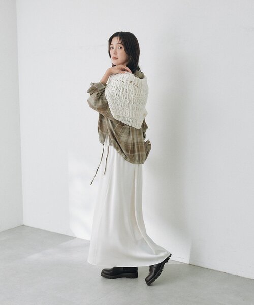 RIVE DROITE(リヴドロワ)の「ドレーピーチェックドロストシャツ(秋服/オンブレチェック)(シャツ/ブラウス・レディース・ベージュ/ブラック/ブラウン・FREE)」の18枚目の写真