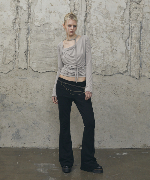 VOONT（ブント）の「Drape Strap Tie Long Sleeve (BEIGE)（Tシャツ/カットソー・レディース・Beige・OS）」の7枚目の写真