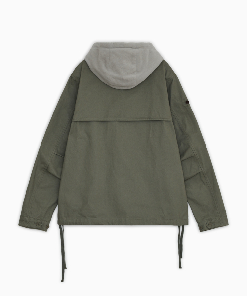 OHESHIO(オヘシオ)の「ラウンドポケット フィッシュテールジャケット、カーキ(ミリタリージャケット・レディース・その他・FREE)」の3枚目の写真