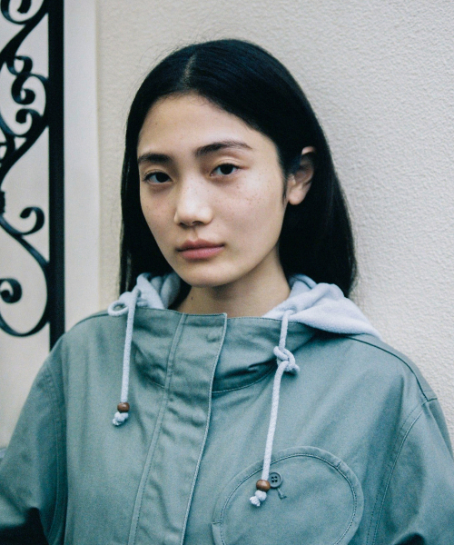 OHESHIO(オヘシオ)の「ラウンドポケット フィッシュテールジャケット、カーキ(ミリタリージャケット・レディース・その他・FREE)」の7枚目の写真