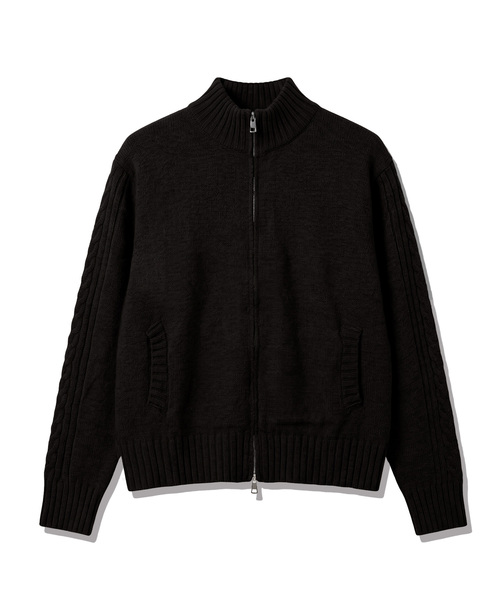 UNDEROFF(アンダーオフ)の「2WAY クロップド フィッシャーマン ジップアップニット ブラック(カーディガン/ボレロ・レディース・ブラック・MEDIUM/LARGE/X-LARGE)」の1枚目の写真