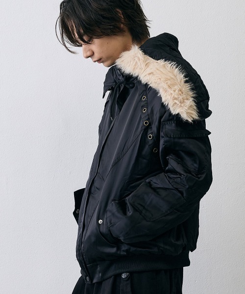 Shoowtime(ショウタイム)の「Eyelet Fur Hood Military Jacket / アイレットファーフードミリタリージャケット(ミリタリージャケット・メンズ・ブラック・X-LARGE/LARGE/SMALL)」の14枚目の写真