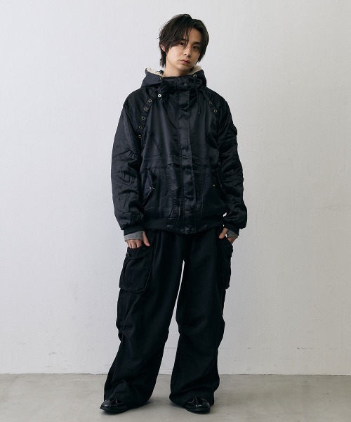 Shoowtime(ショウタイム)の「Eyelet Fur Hood Military Jacket / アイレットファーフードミリタリージャケット(ミリタリージャケット・メンズ・ブラック・X-LARGE/LARGE/SMALL)」の17枚目の写真