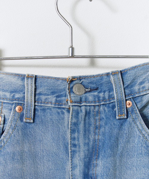 Levi's(リーバイス)の「LEVI'S/リーバイス 505 REGULAR/レギュラーフィット デニムパンツ ボトムス シンプル キレイめ キレカジ アメカジ カジュアル ストリート メンズ レディース 2026秋冬 秋服 冬服(デニムパンツ・メンズ・ブルー・30inch/32inch/34inch/36inch)」の4枚目の写真