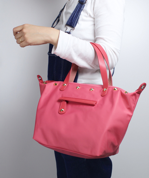 tsumori chisato CARRY(ツモリチサトキャリー)の「キャットメタル 2ウェイバッグ(ハンドバッグ)」 - WEAR tsumori chisato CARRY(ツモリチサトキャリー)の「キャットメタル 2ウェイバッグ(ハンドバッグ)」 - WEAR