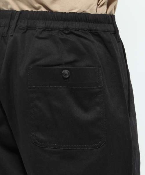 LAKOLE（ラコレ）の「【撥水防汚】ツイルワイドパンツ / LAKOLE（チノパンツ・メンズ・ブラック/オリーブ/ベージュ/ネイビー/ホワイト・SMALL/MEDIUM/LARGE）」の12枚目の写真