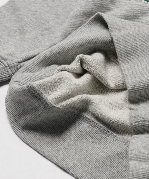 GLOBAL WORK（グローバルワーク）の「【キッズ】ディズニースウェットパーカー/766702（パーカー・キッズ・グレー/ホワイト/ライトブルー/ダークグレー・LARGE/MEDIUM/SMALL/X-LARGE/XX-LARGE）」の5枚目の写真