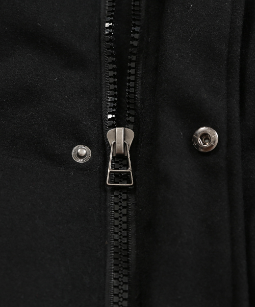 Rocky Monroe(ロッキーモンロー)の「ウール混メルトン ボリュームネック フードダウンジャケット(ダウンジャケット/コート・メンズ・ブラック/チャコール/ネイビー/グレー/キャメル/グレー系その他/ベージュ・L/M/S/XL/XXL)」の10枚目の写真