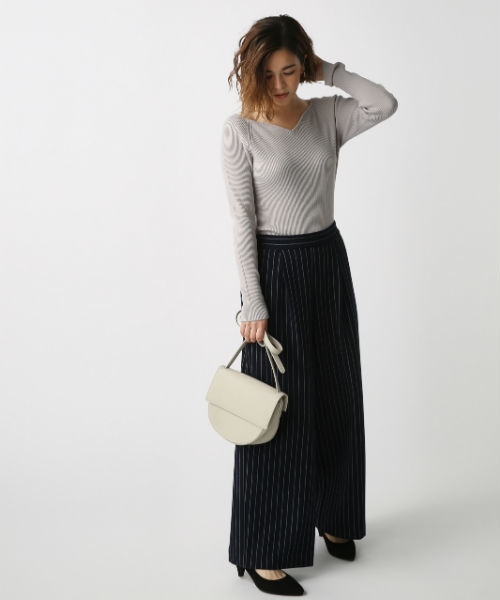 AZUL by moussy(アズールバイマウジー)の「TR裏起毛 吸湿発熱ワイドパンツ(スラックス・レディース・ブラック/グレー/グレー系その他/ブルー系その他・SMALL/MEDIUM/LARGE)」の8枚目の写真