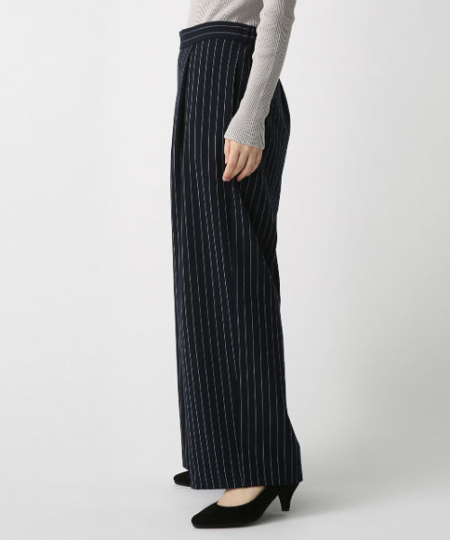 AZUL by moussy(アズールバイマウジー)の「TR裏起毛 吸湿発熱ワイドパンツ(スラックス・レディース・ブラック/グレー/グレー系その他/ブルー系その他・SMALL/MEDIUM/LARGE)」の12枚目の写真