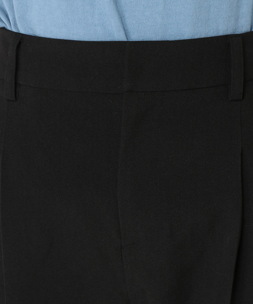 LBC(エルビーシー)の「裾ダブルタックパンツ(その他パンツ・レディース・ブラック/ブルー・MEDIUM/LARGE)」の4枚目の写真