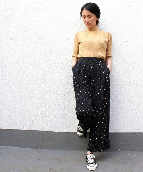 ottilie（オティーリエ）の「ドット柄ワイドパンツ（その他パンツ・レディース・ブラック/オフホワイト・FREE）」の5枚目の写真